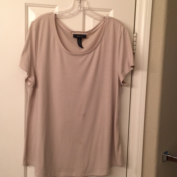 Cream Style & Co basic tee - Picture 1 of 4
